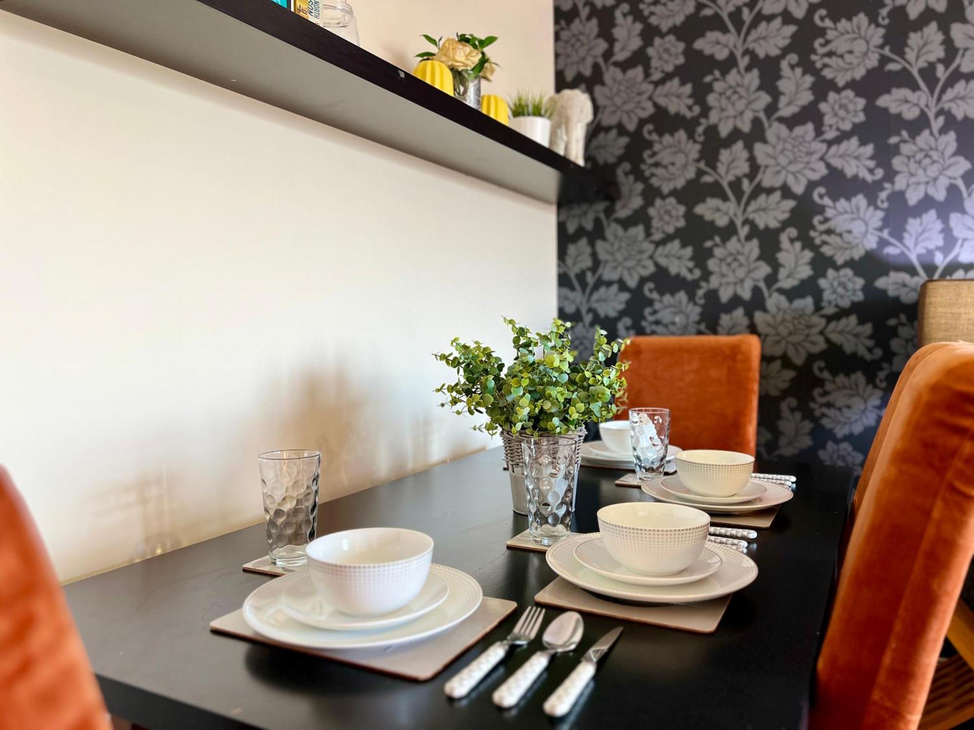 شقة Stylish Modern Flat With Juliet Balcony & Parking غلاسغو المظهر الخارجي الصورة